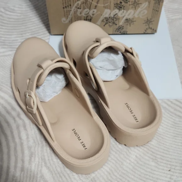 Free People Karlie Buckle Clog - Picture 6 of 9